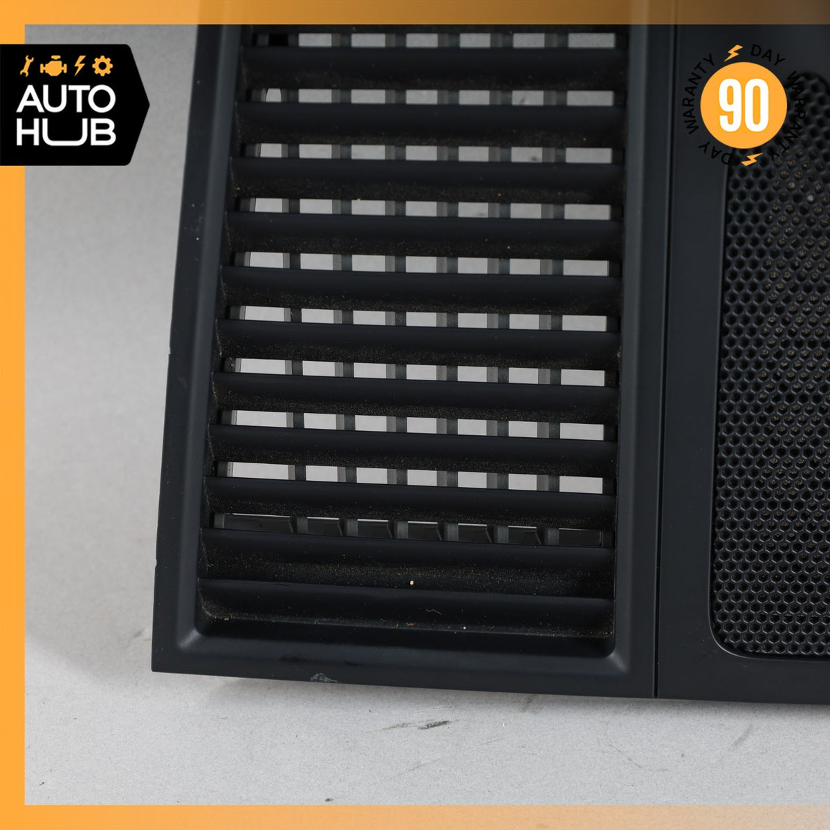 15-18 Porsche Macan 95B Dash Dashboard Speaker Cover Grille Grill 95B858189C OEM - photo 7