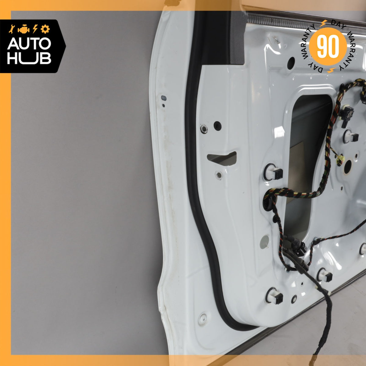 15-26 Porsche Macan 95B Front Left Door Shell Pure White 95B831021 OEM 88k - photo 20