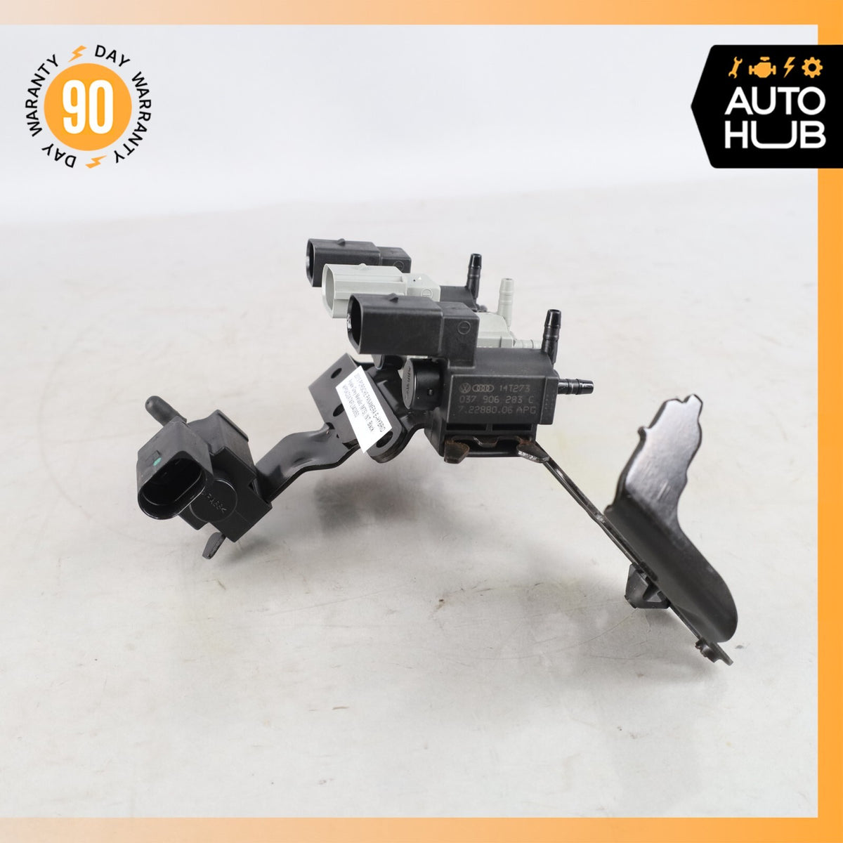 Porsche Panamera 970 Hybrid Change-Over Valve Vacuum Valve Set 037906283C OEM - photo 1