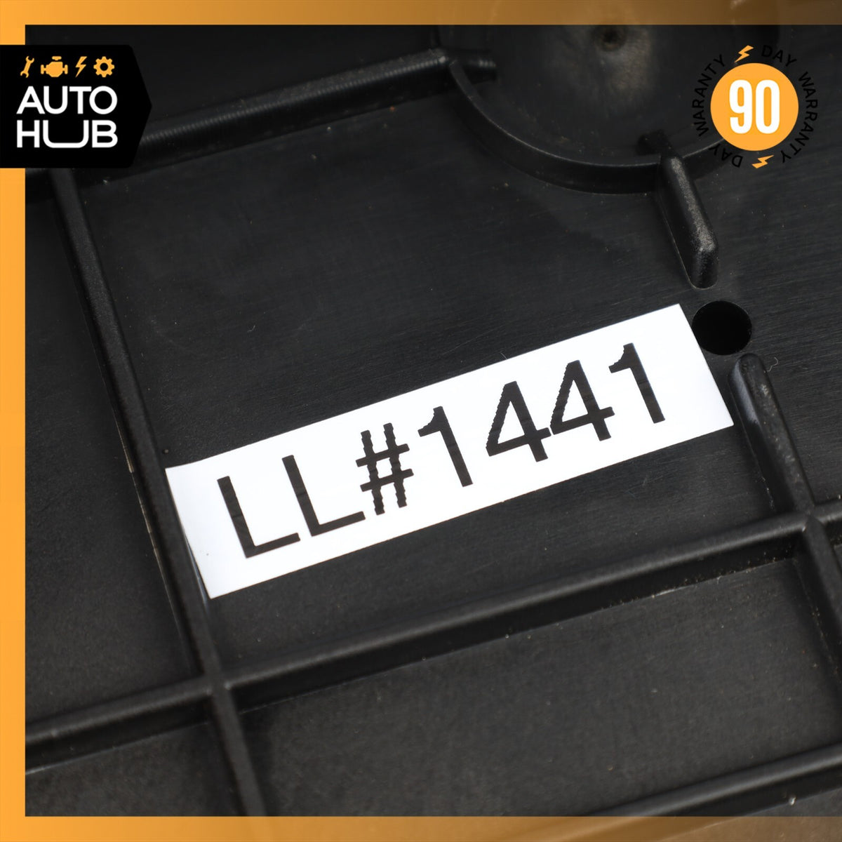 04-19 Maserati Quattroporte M139 Engine Fusebox Control Module Bay Cover OEM - photo 16