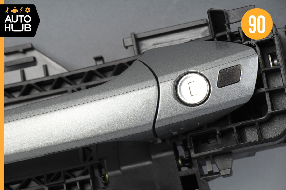08-11 Mercedes W204 C300 C250 Front Left Driver Side Exterior Door Handle OEM - photo 2