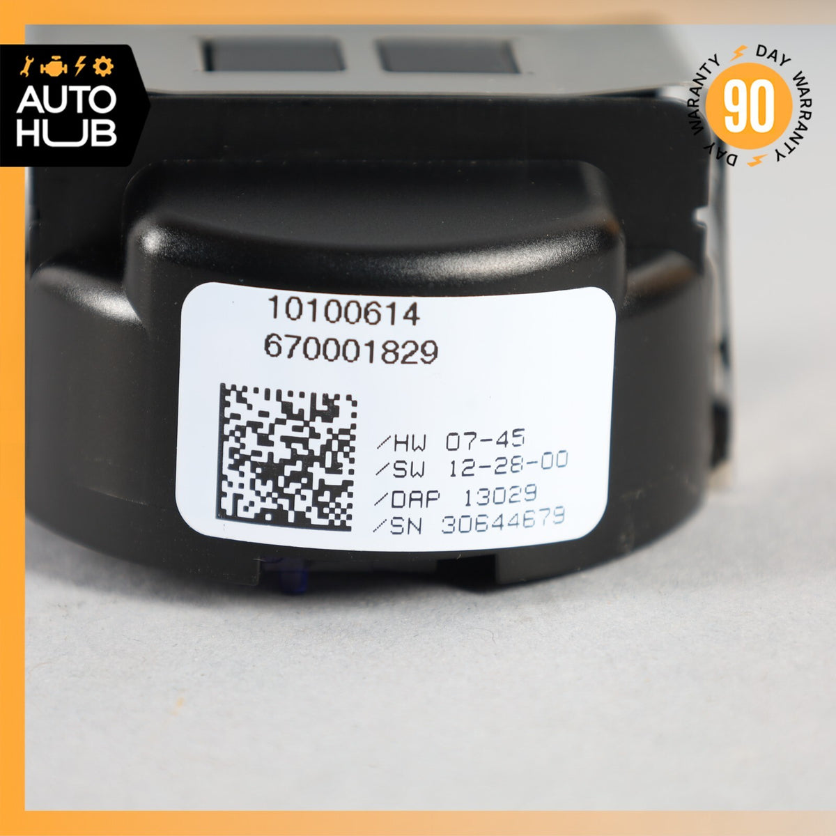 Maserati Quattroporte M156 GTS Front Windshield Rain Sensor 670008302 OEM - photo 6