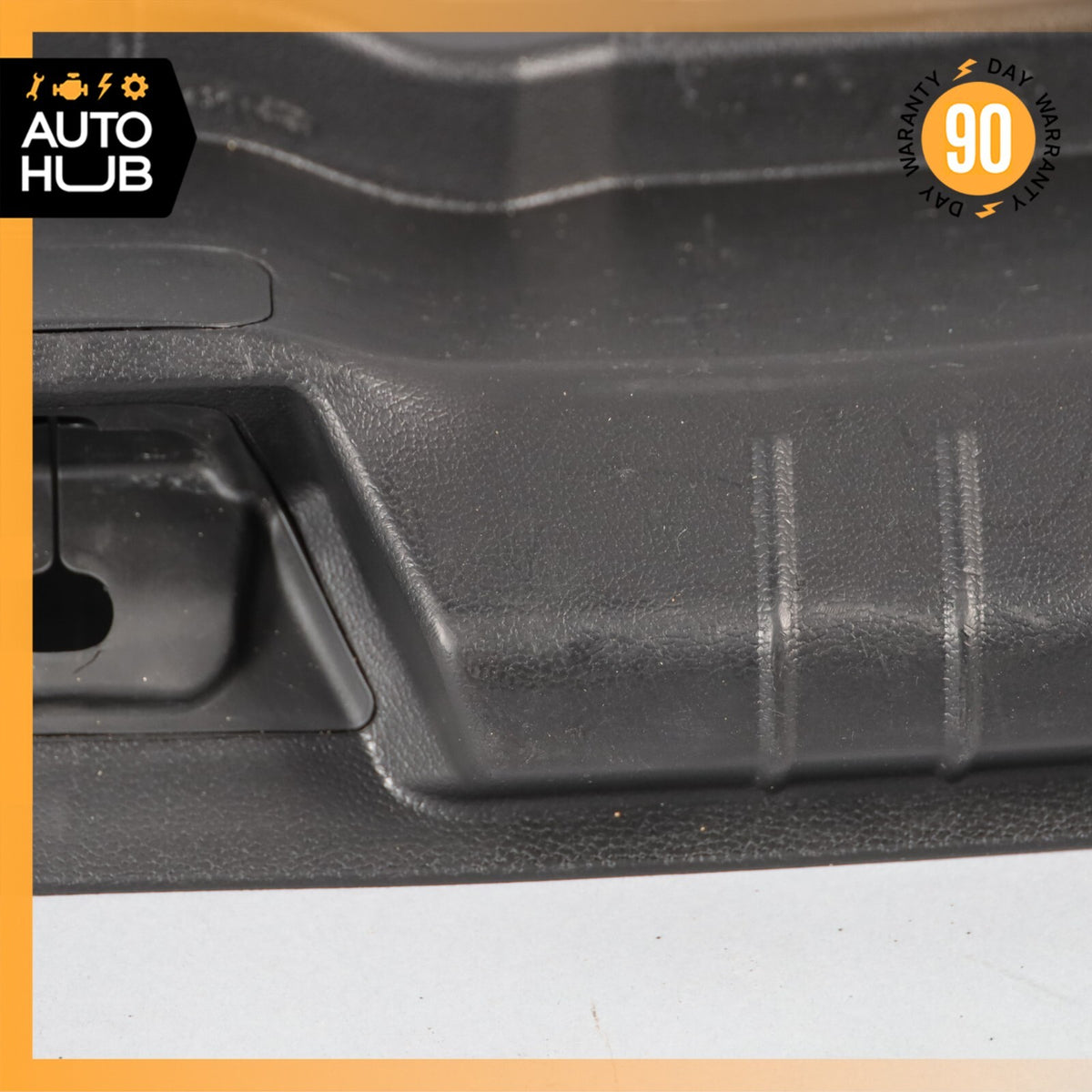 14-22 Maserati Ghibli M157 Trunk Lid Lock Latch Trim Cover 670071565 OEM - photo 12