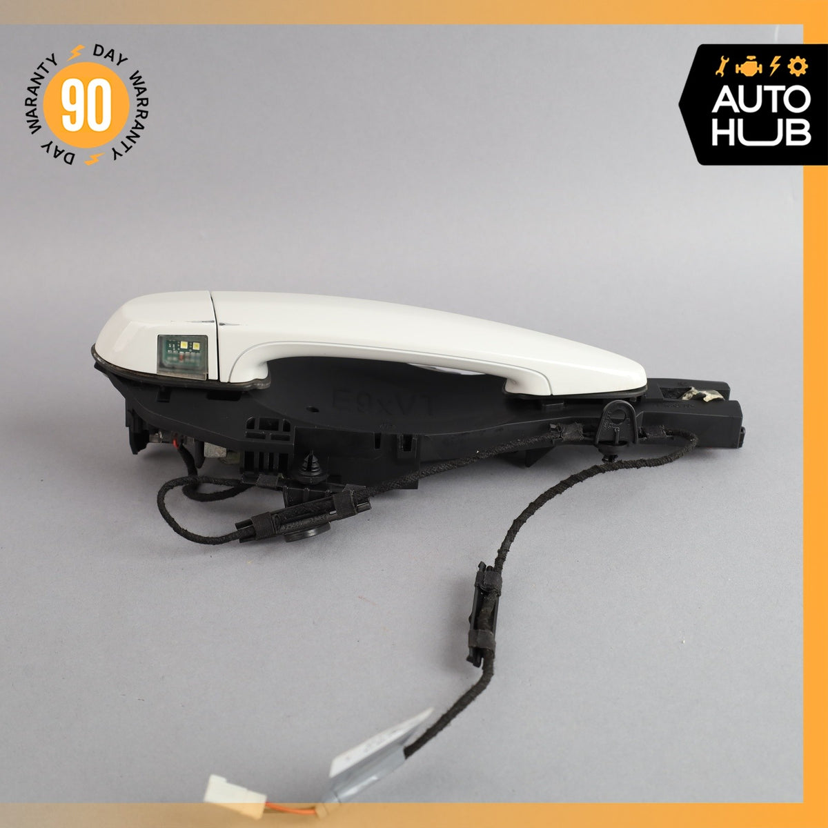 13-15 BMW E84 X1 Rear Right Exterior Door Handle w/ Bracket White OEM - photo 8