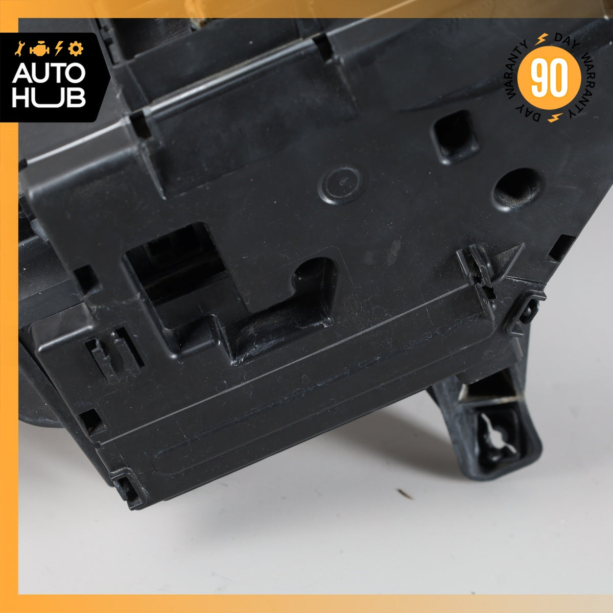 16-23 Mercedes X253 GLC300 Engine Fuse Relay Box Power Distribution OEM - photo 5