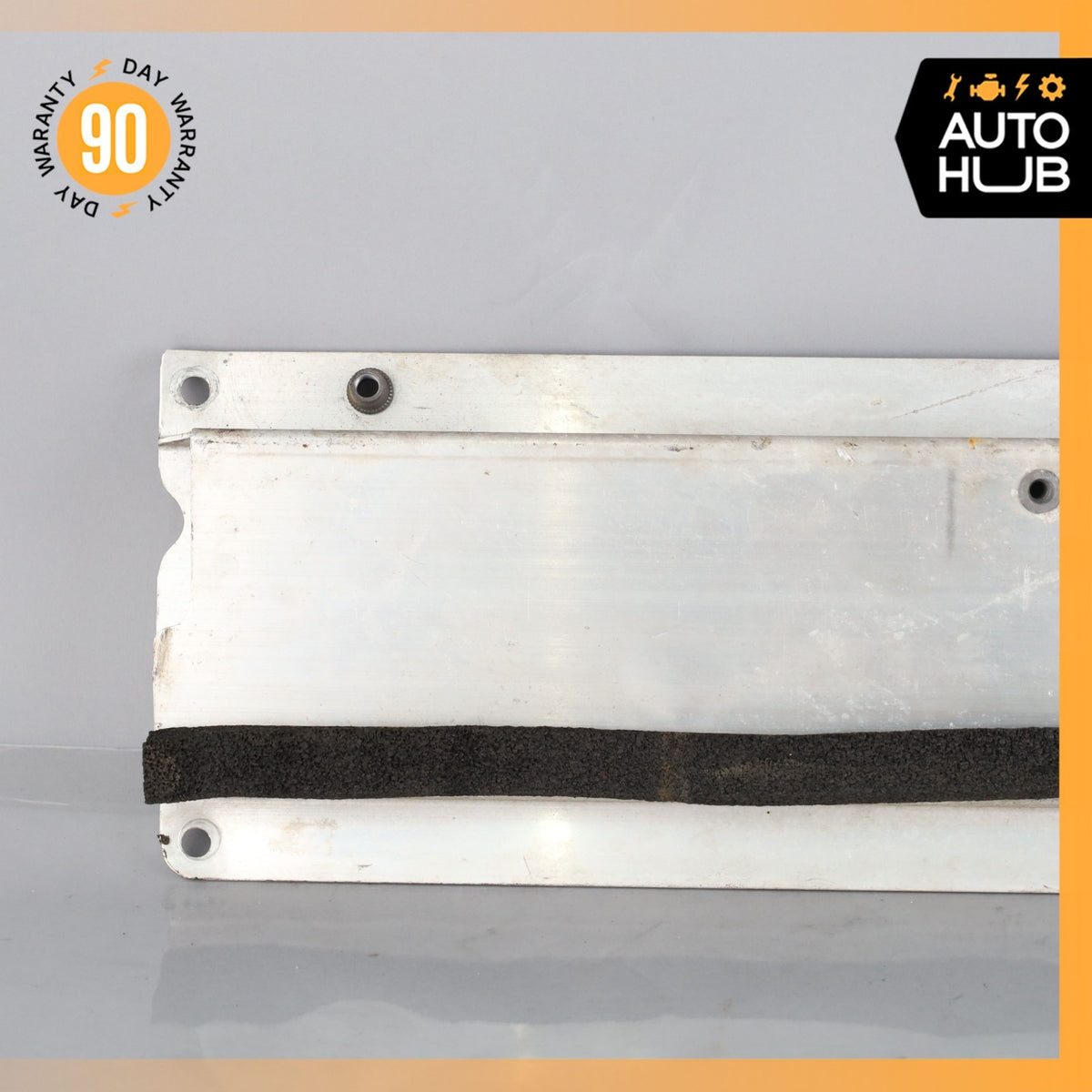 06-17 Aston Martin V8 Vantage Radiator Lower Support Mount Bracket OEM 26k - photo 3