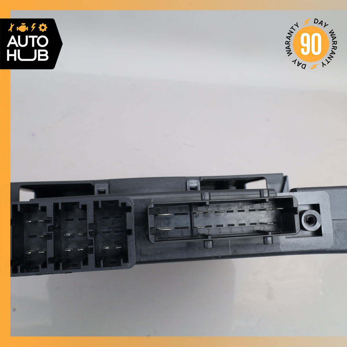 03-06 Mercedes R230 SL500 SL55 AMG Under Seat Control Module Right Side OEM - photo 4