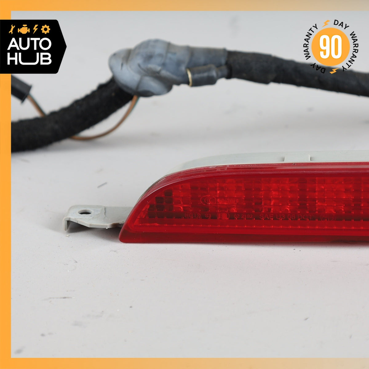 07-13 BMW E70 X5 Rear 3rd Third Brake Stop Light Lamp OEM - photo 3