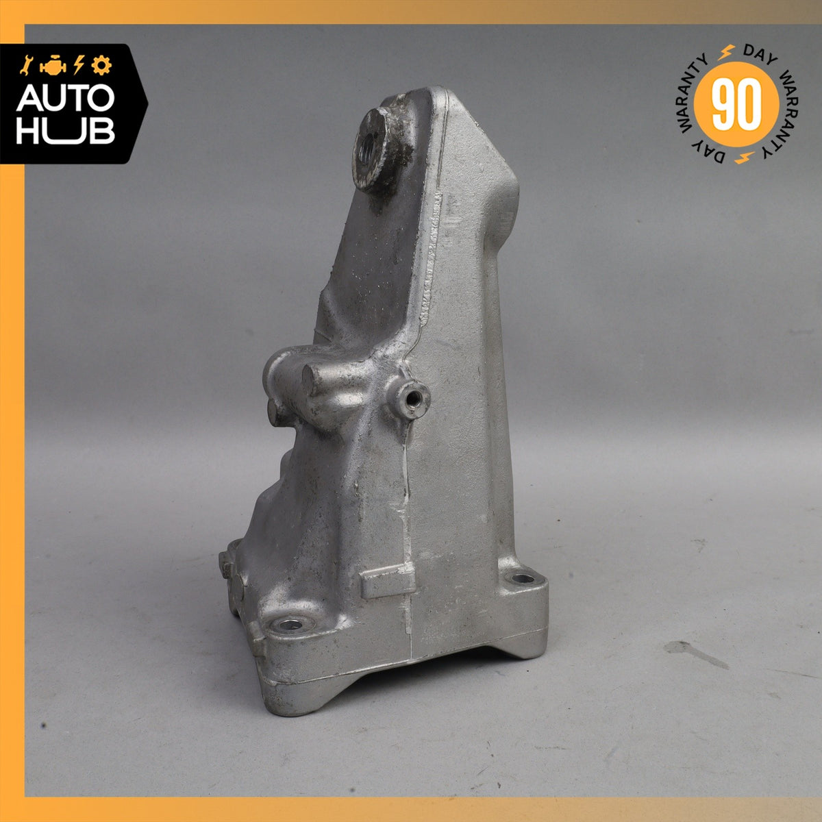Meredes X253 GLC300 Engine Motor Right Side Mount Bracket OEM - photo 10