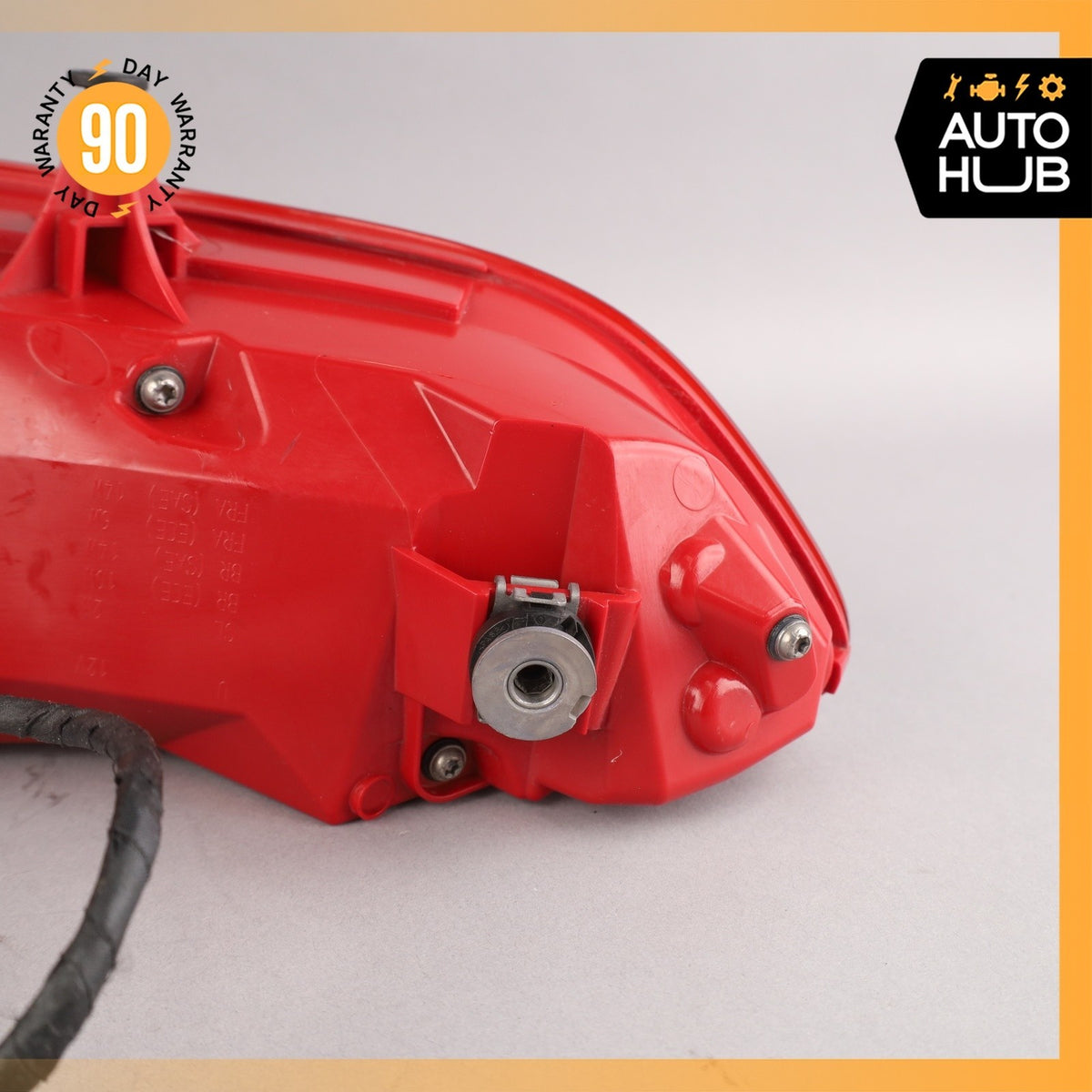 15-18 Porsche Macan 95B S GTS Right Side Outer Tail Light Lamp 95B945096E OEM - photo 16