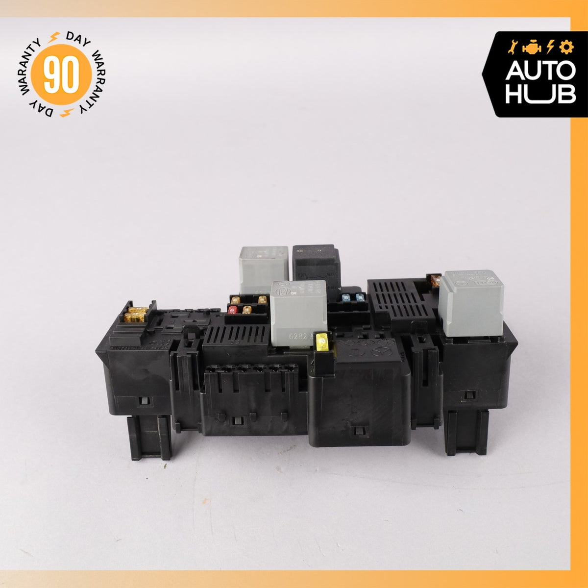 Mercedes W213 E43 AMG E450 Front Engine Fuse Box Relay 2139062202 OEM - photo 6