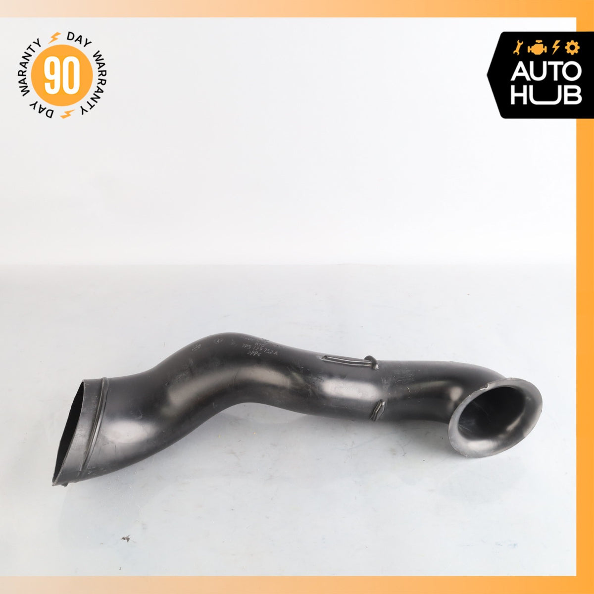 Porsche Cayenne 958 Engine Filter Box Air Intake Hose Right 7P5129752A OEM - photo 1
