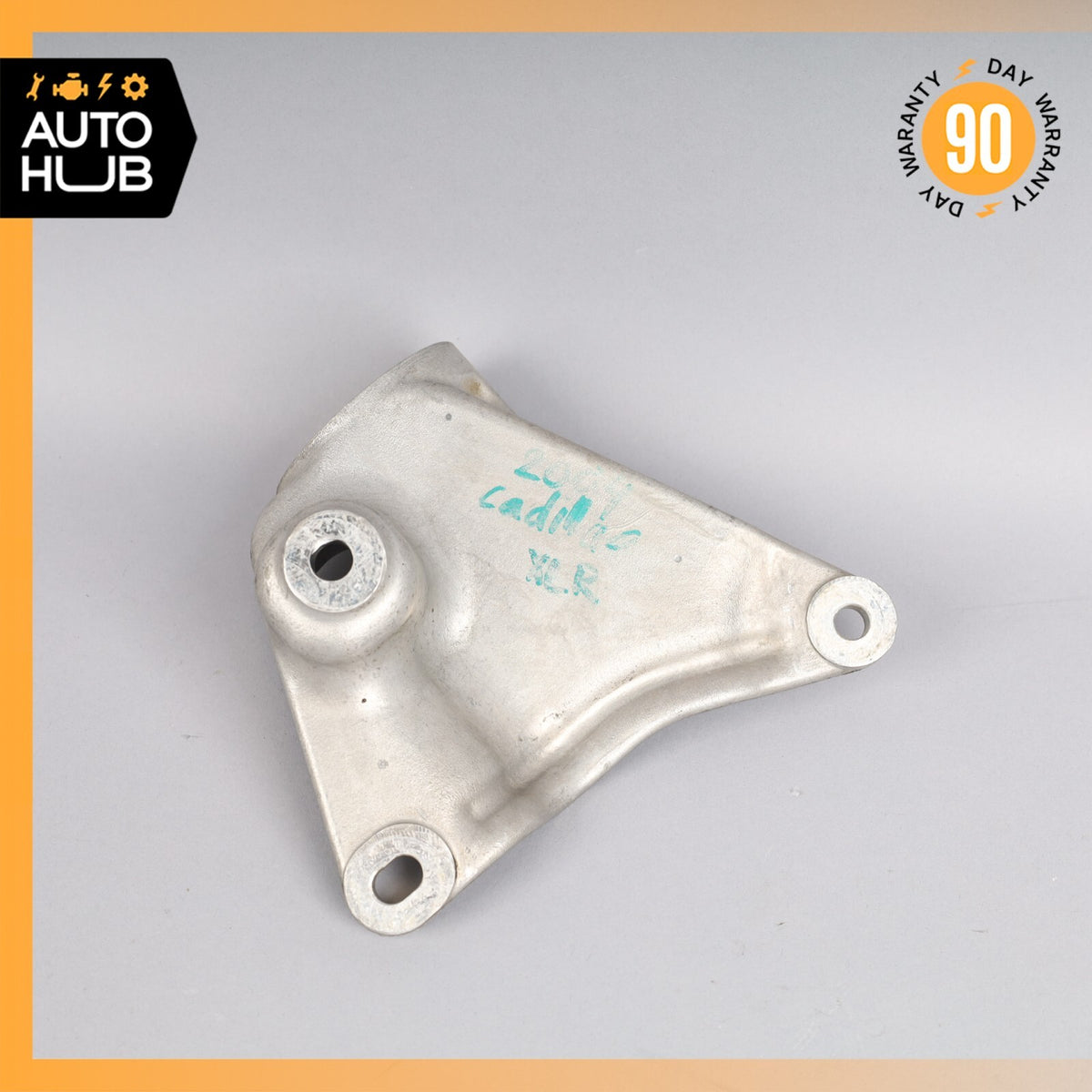 04-09 Cadillac XLR 4.6L V8 Engine Carrier Mount Bracket Left Driver Side OEM - photo 1