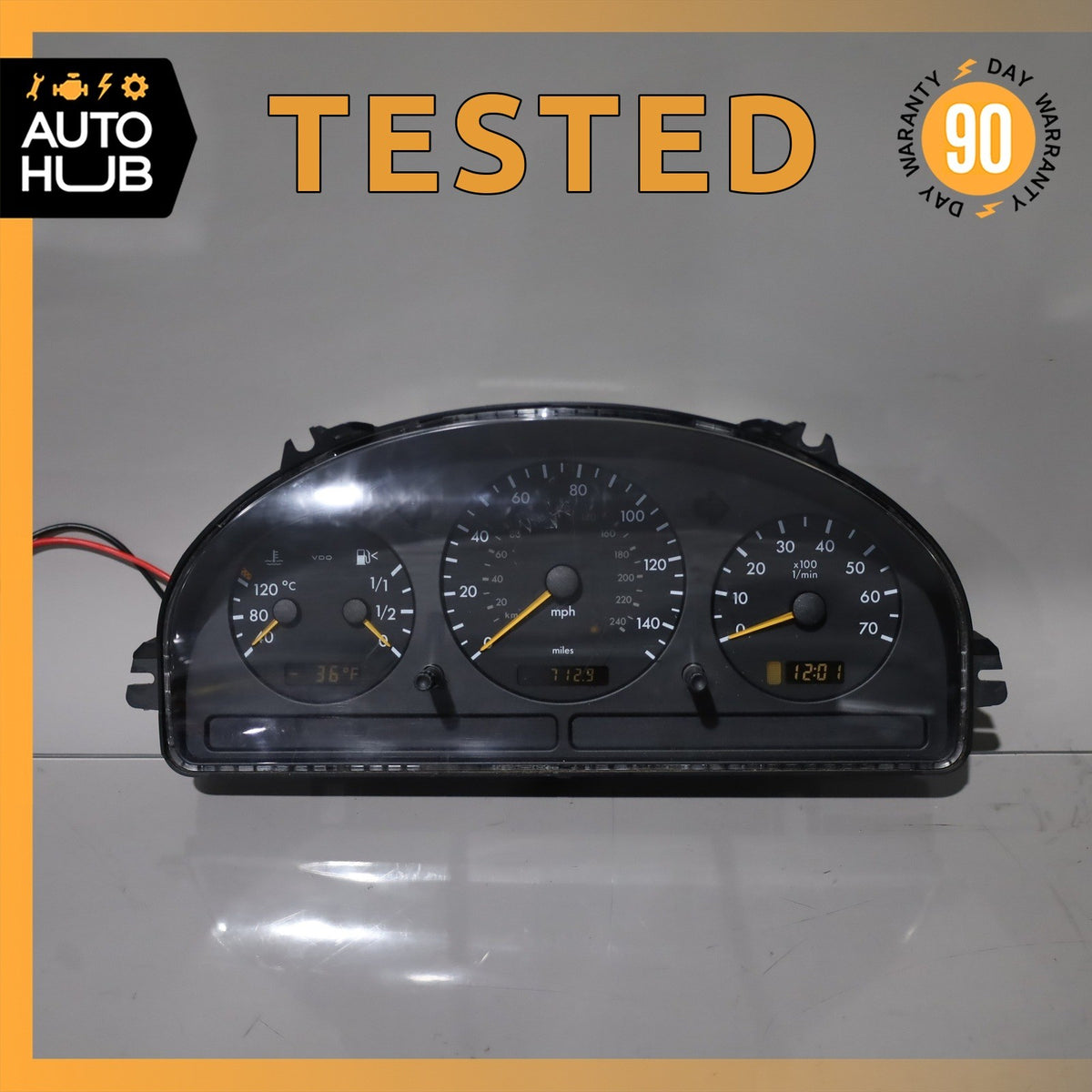 03-11 Mercedes W211 E350 E55 CLS550 Rear Overhead Dome Light Gray 2118206601 OEM - photo 1