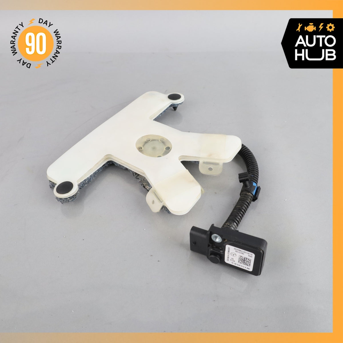 Mercedes W205 C63 AMG Right Side Seat Occupancy Sensor SRS Mat 2138700010 OEM - photo 2