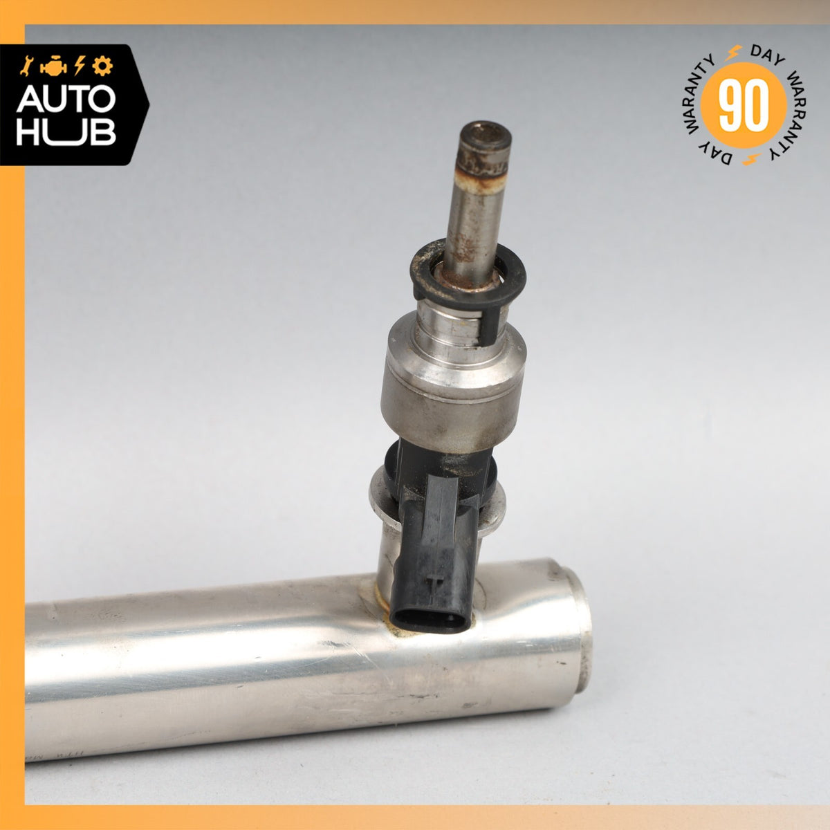 Porsche Cayenne 958 Hybrid S Fuel Injection Rail Line w/ Injectors Right Side - photo 2