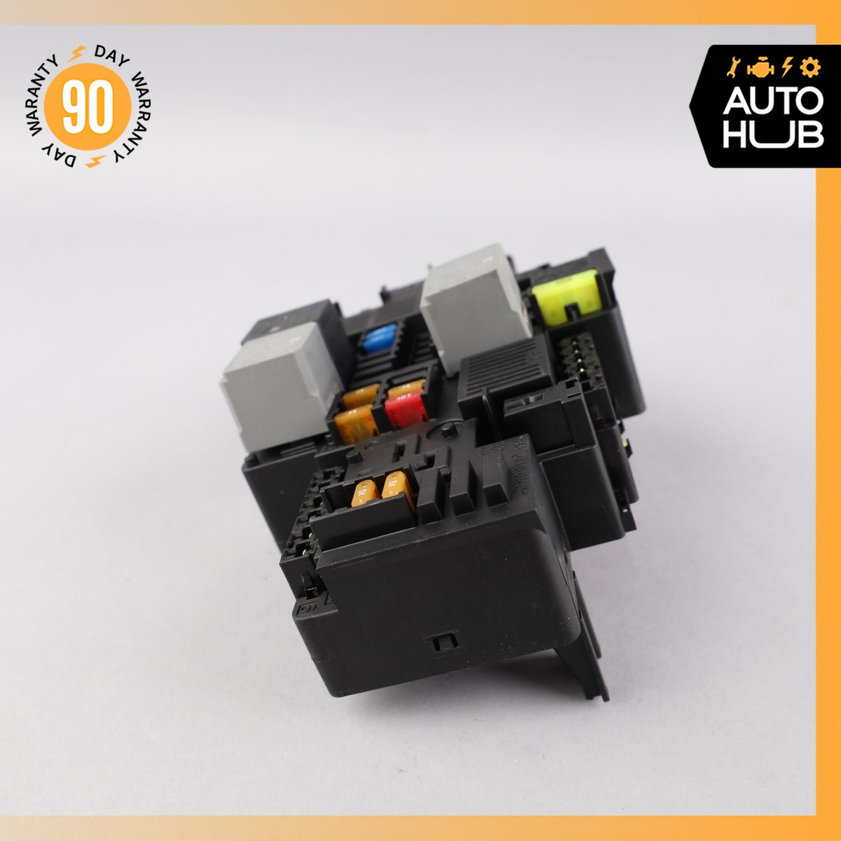 17-20 Mercedes W213 E350 E300 E63 AMG Front Engine Fuse Box Relay OEM 58k - photo 3