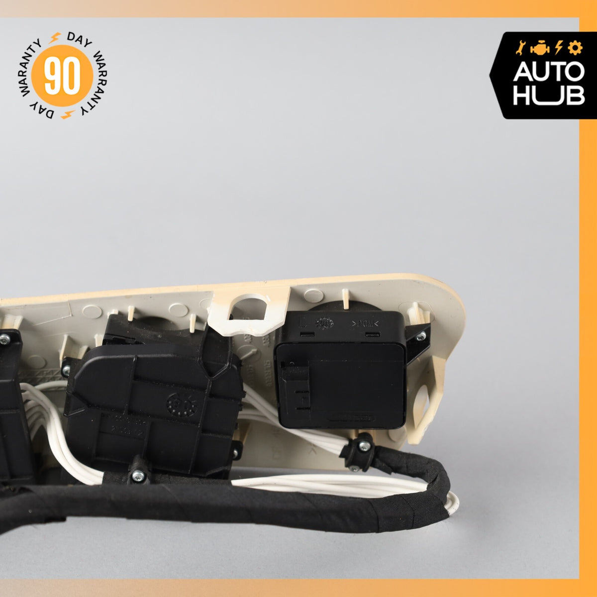 03-13 Maserati Quattroporte M139 Front Right Side Seat Control Switch OEM 50k - photo 7