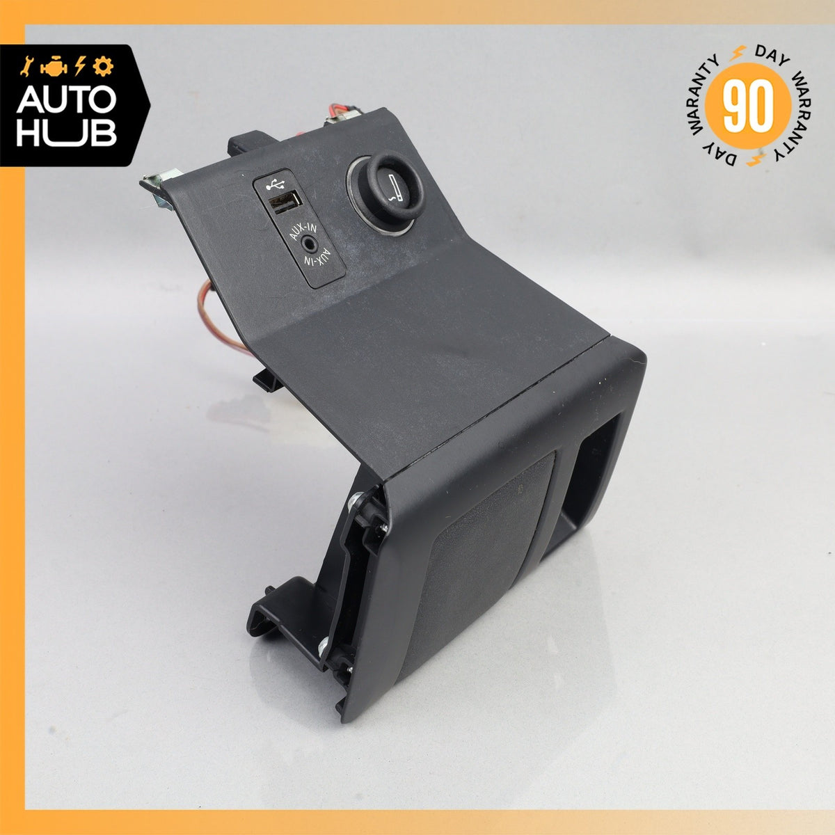 BMW i3 I01 Hybrid Center Console AUX Lighter Armrest Storage OEM - photo 8