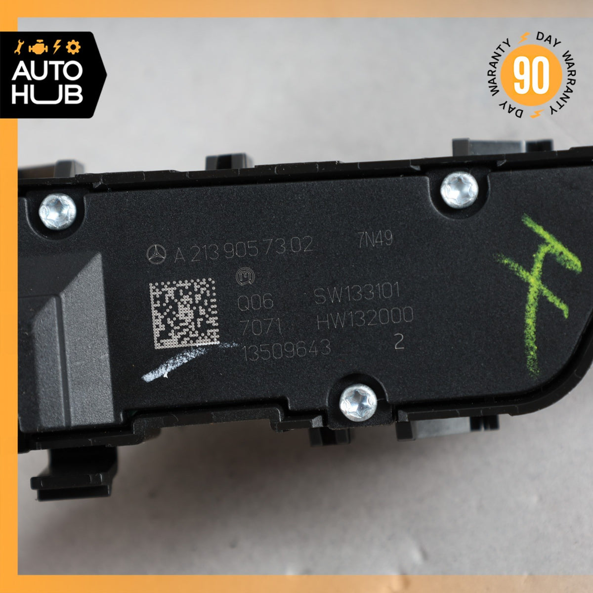 Mercedes W205 C350e Front Left Driver Side Door Seat Heated Switch OEM - photo 7