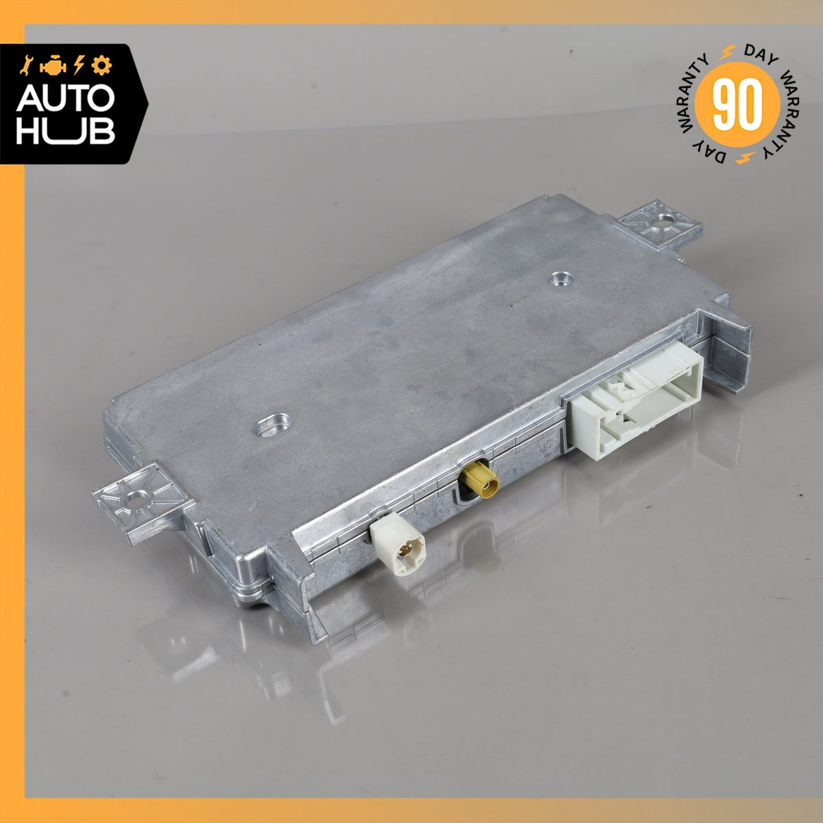 2018 Mercedes W213 E300 Park Assist / Rear Camera Control Module 2139003515 OEM - photo 9
