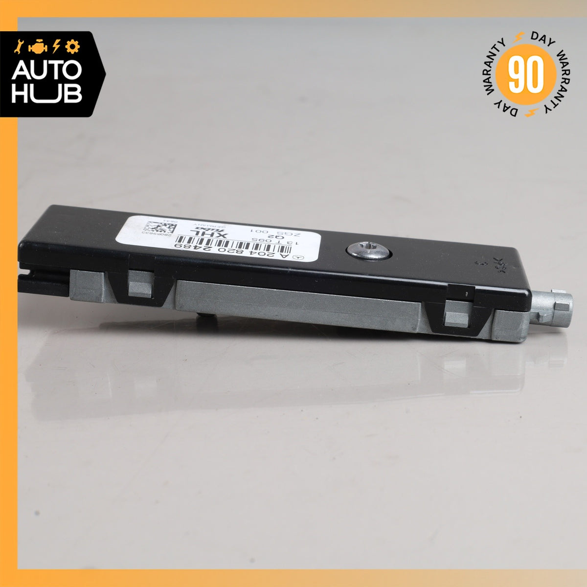 Mercedes X204 GLK350 Rear Antenna Amplifier Amp  2048202489 OEM - photo 5