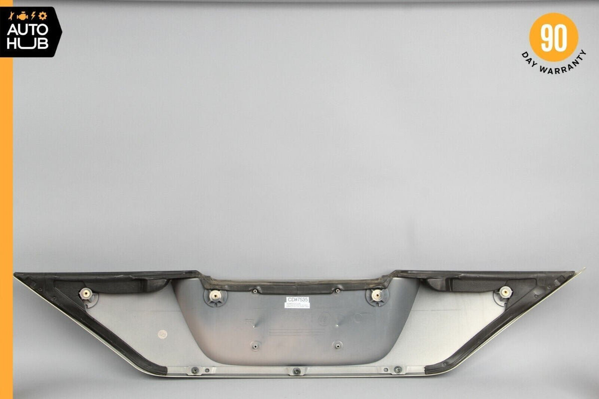 03-12 Mercedes R230 SL500 SL550 SL55 AMG Trunk Lid License Plate Holder OEM - photo 8
