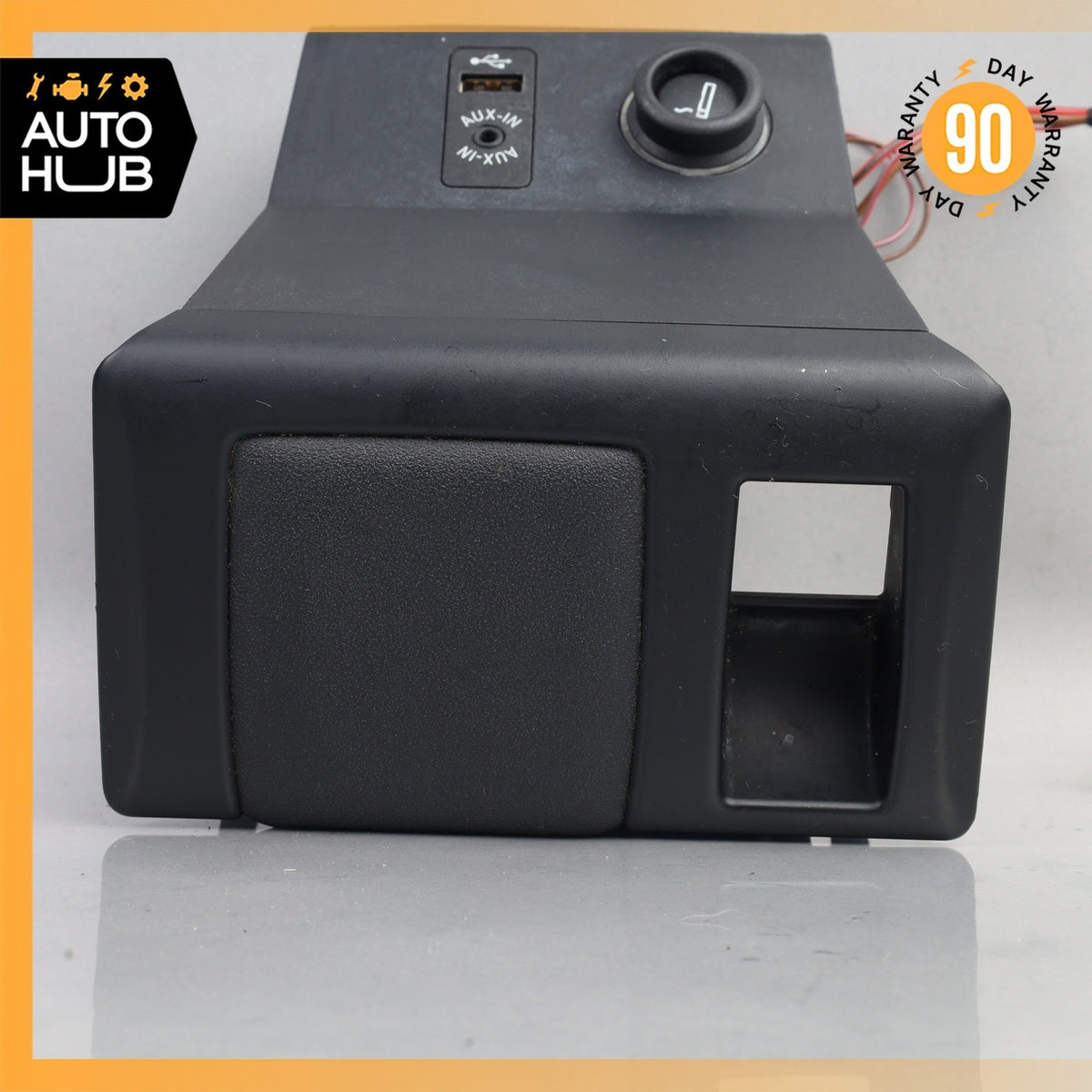 BMW i3 I01 Hybrid Center Console AUX Lighter Armrest Storage OEM - photo 4