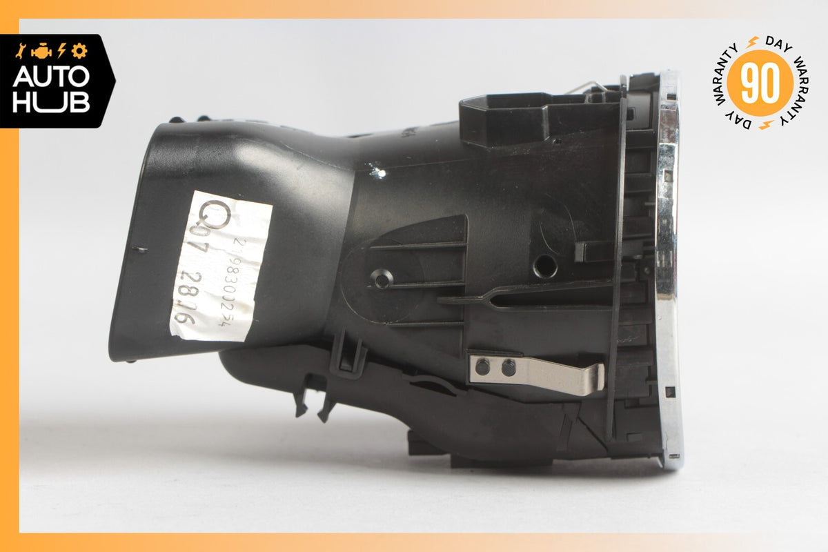 Mercedes W219 CLS63 AMG CLS500 Right Side Dashboard Dash Board Air Vent OEM - photo 5