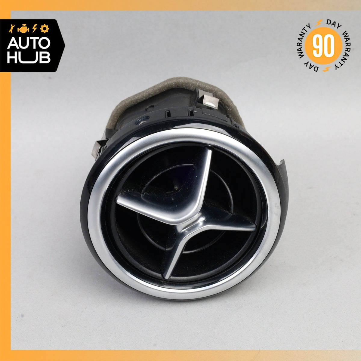 Mercedes W242 B250e Front Left Dashboard A/C Air Vent OEM - photo 2