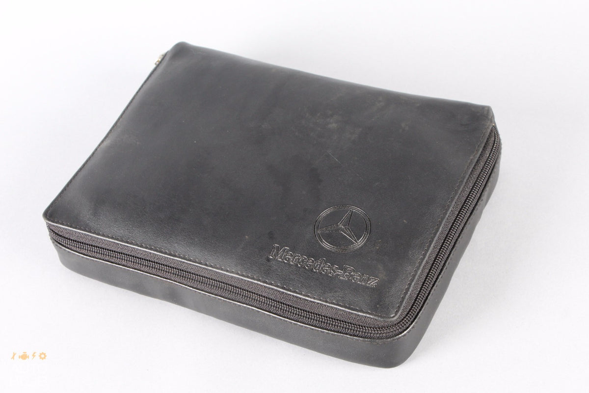 2005 Mercede-Benz W203 C240 Owner's Manual Book Assembly OEM - photo 2