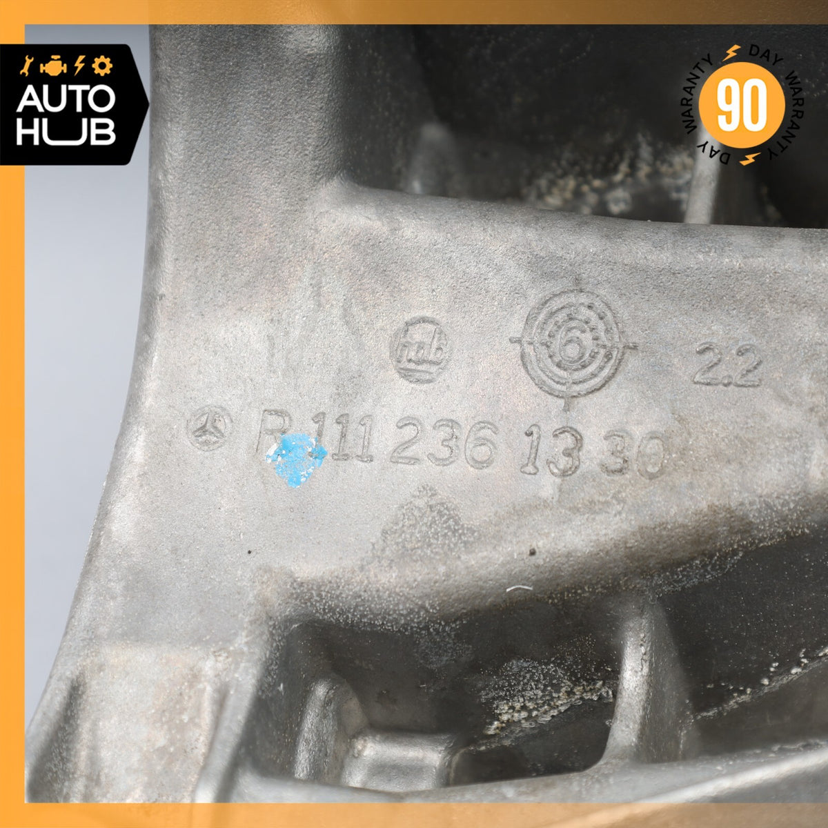 01-04 Mercedes R170 SLK230 Engine Motor AC A/C Compressor Bracket 1112361330 OEM - photo 6