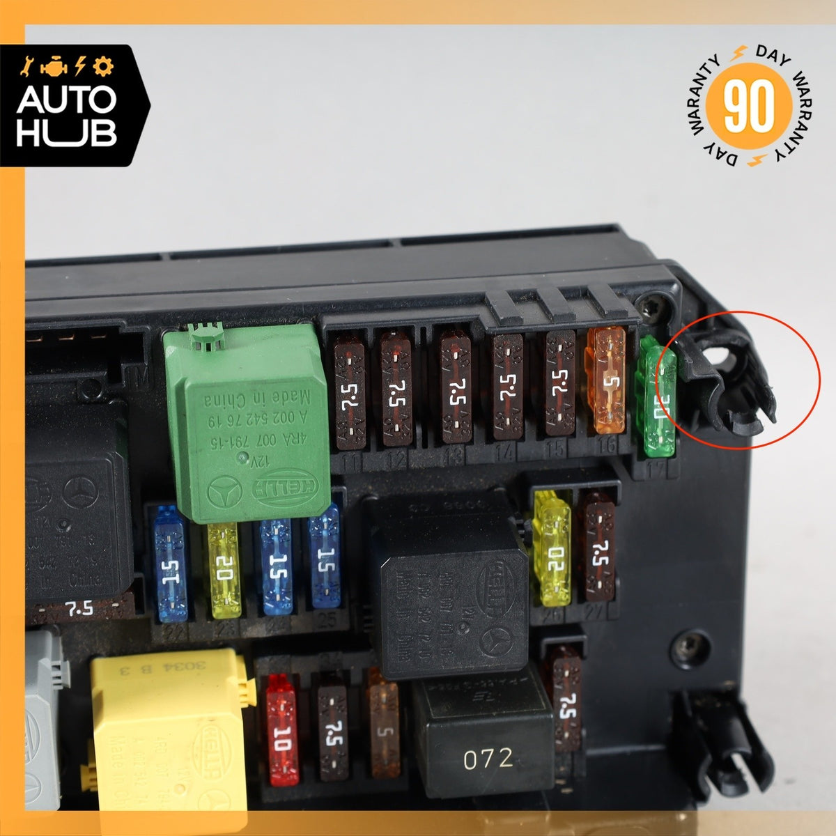 10-20 Mercedes W207 E350 CLS63 SLK250 Front SAM Module Relay Fuse Box OEM - photo 6