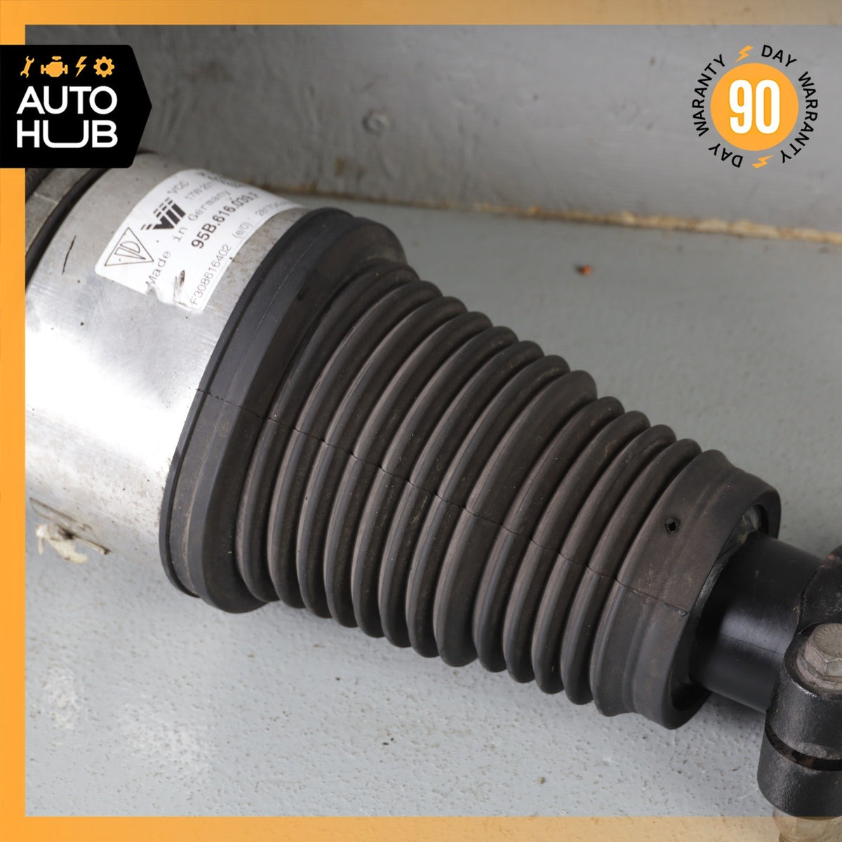 15-18 Porsche Macan 95B GTS Front Right Side Airmatic Air Shock Strut OEM 44k - photo 6