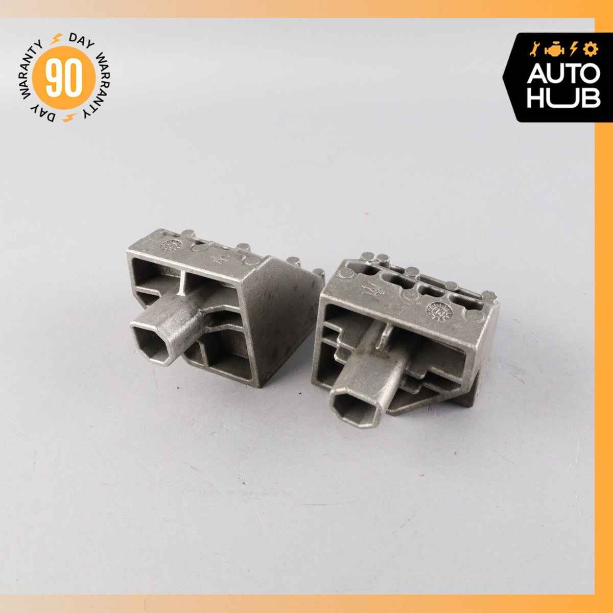 Maserati Quattroporte Upper Radiator Support Left & Right Mount Bracket Set OEM - photo 1