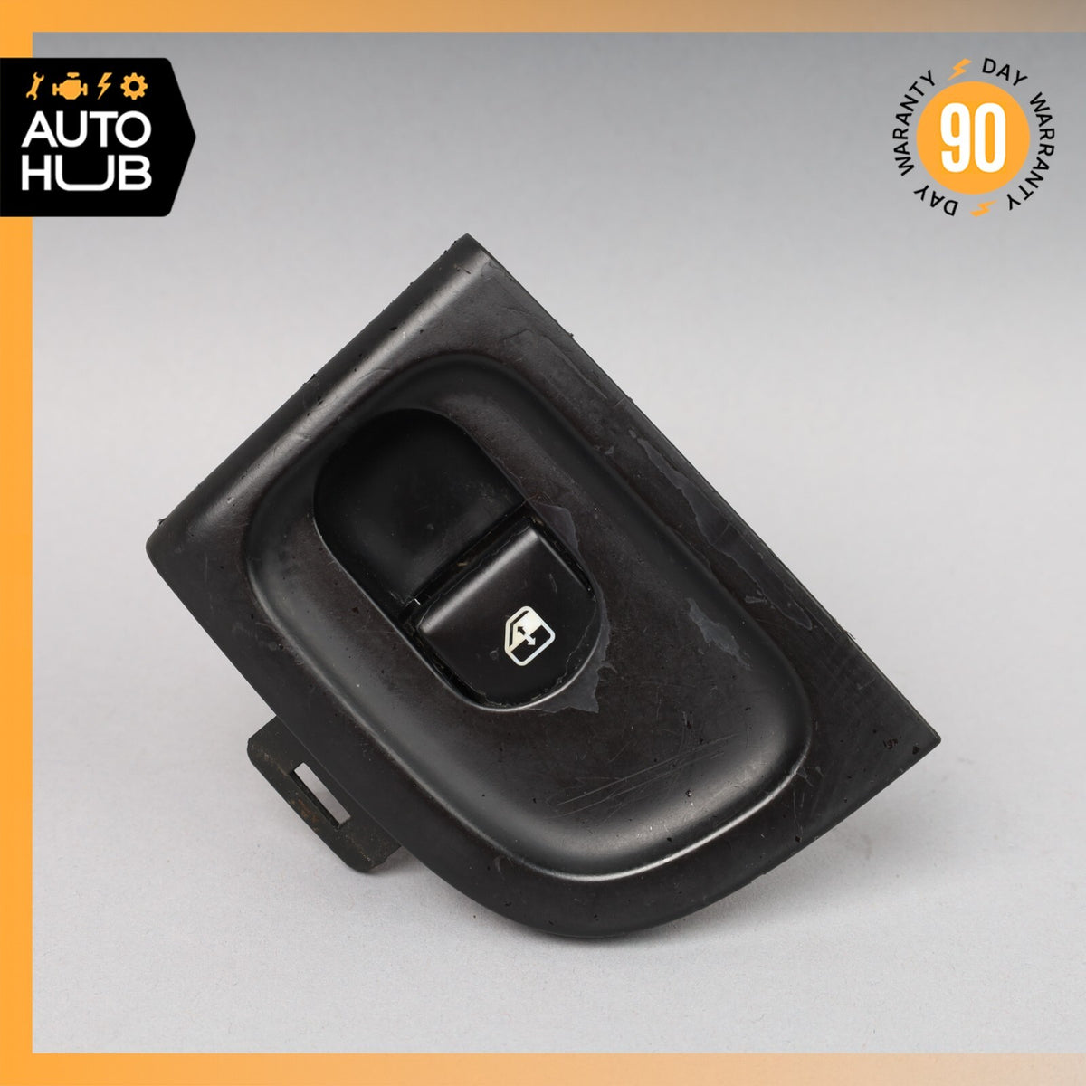 03-13 Maserati Quattroporte M139 Rear Right Side Window Switch Control OEM - photo 1