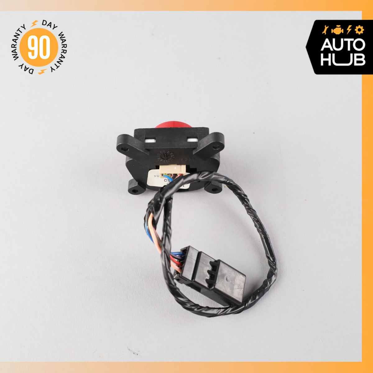 03-13 Maserati Quattroporte M139 Dashboard Emergency Hazard Switch Button OEM - photo 6