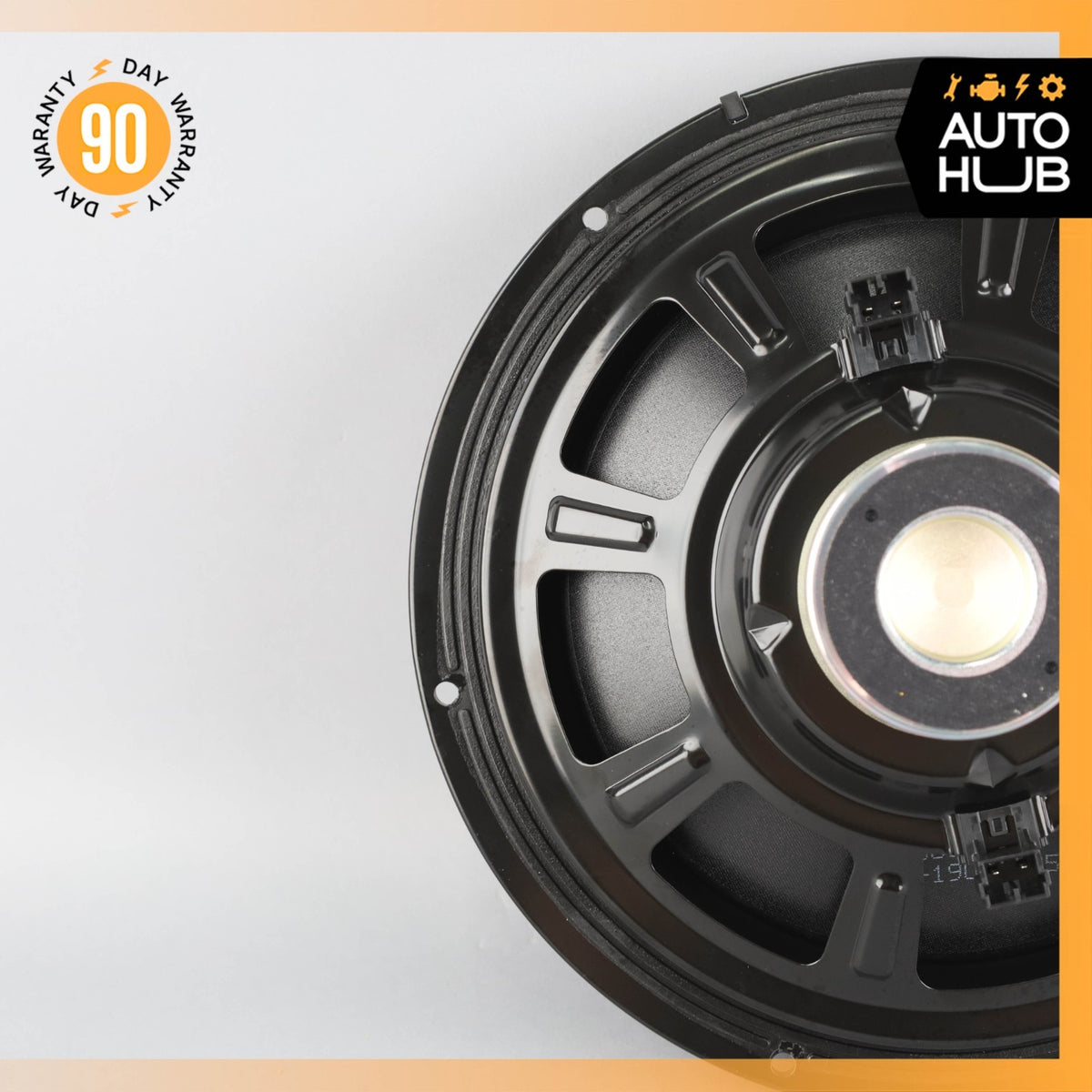 17-24 Maserati Levante M161 Rear Subwoofer Sub Woofer Speaker 670100017 OEM 35k - photo 9