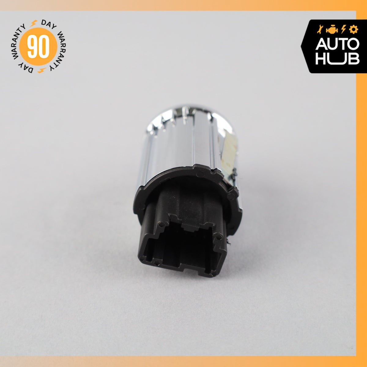Aston Martin V8 Vantage Active Glove Box Release Switch Button OEM 26k - photo 4