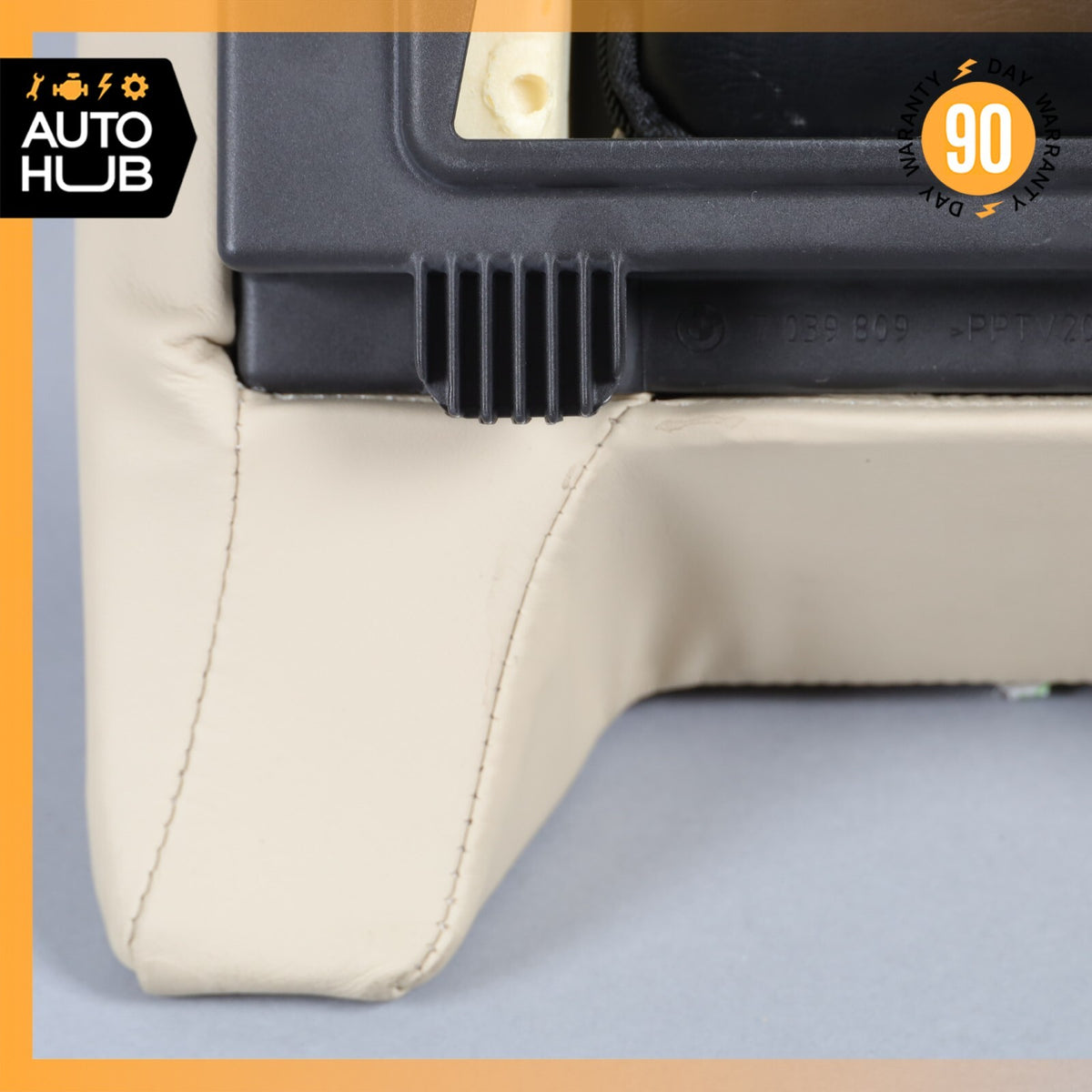 04-10 BMW E64 650i Rear Center Console Seat Armrest Beige OEM - photo 17