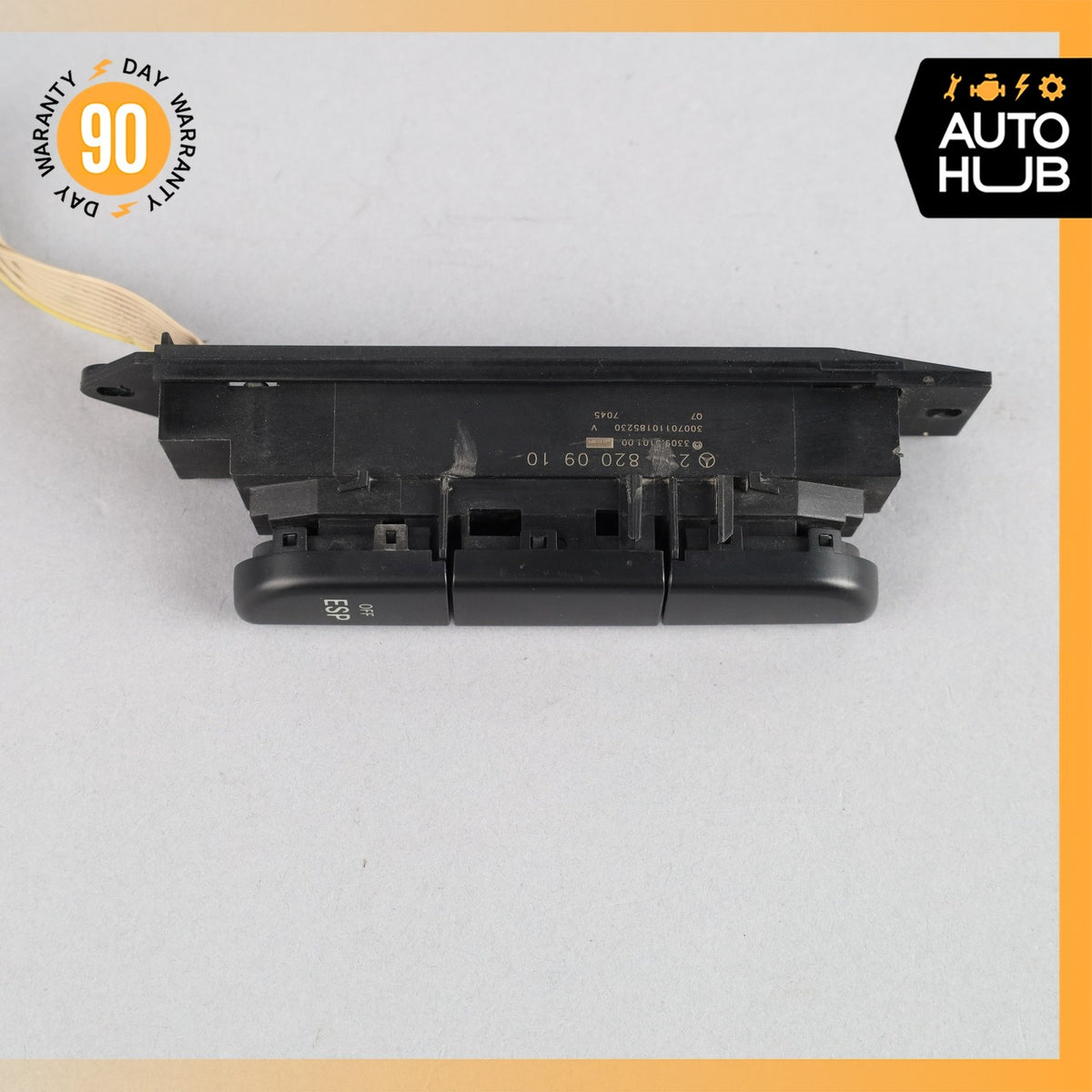 Mercedes R230 SL550 SL55 AMG Center Console ESP Switch Control Button OEM 51k - photo 5