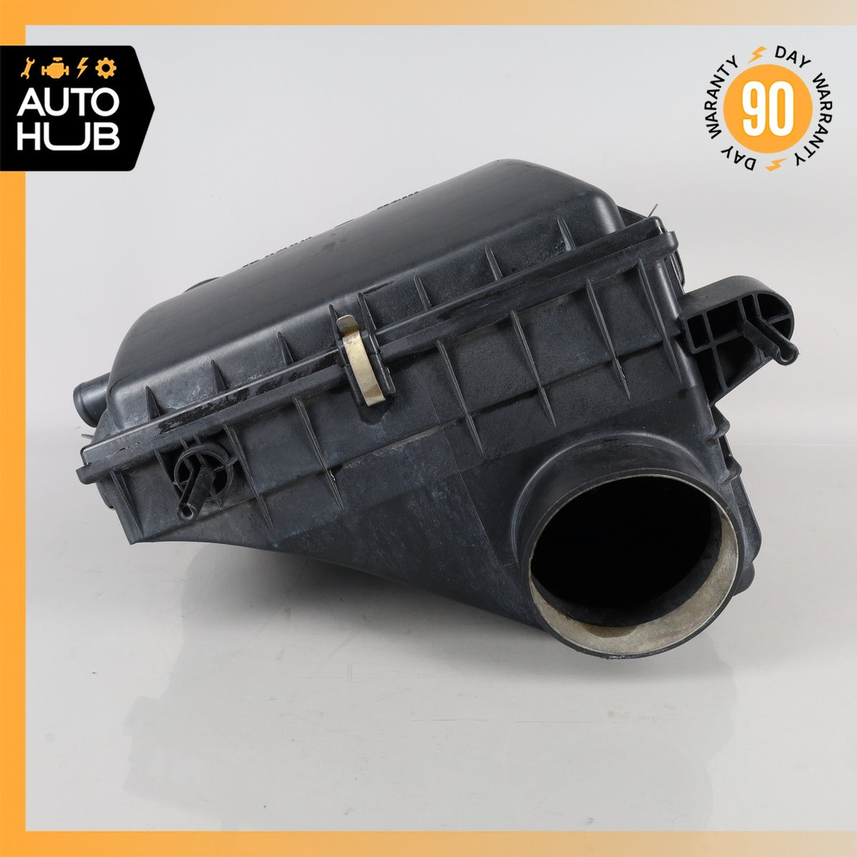 Bentley Eight Air Intake Cleaner Filter Box Assembly UE71480 OEM 56k - photo 3