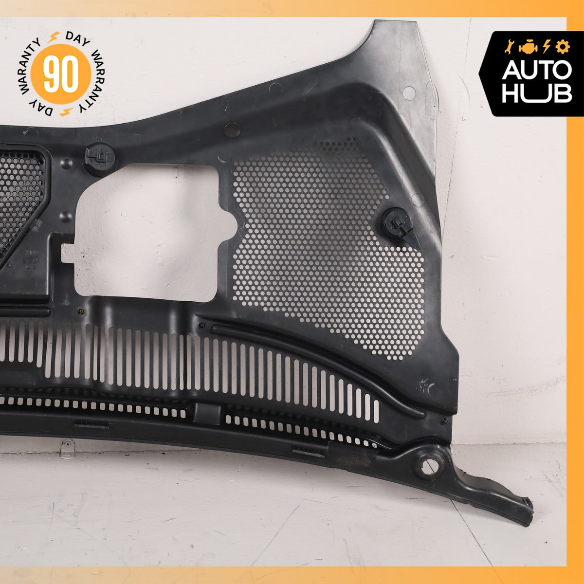 03-13 Bentley Continental GTC GT Front Windshield Cowl Panel Trim Cover OEM 43k - photo 9