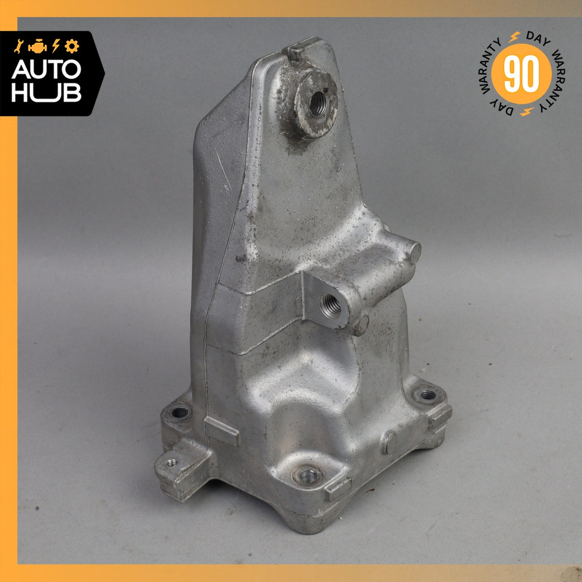 Meredes X253 GLC300 Engine Motor Right Side Mount Bracket OEM - photo 8
