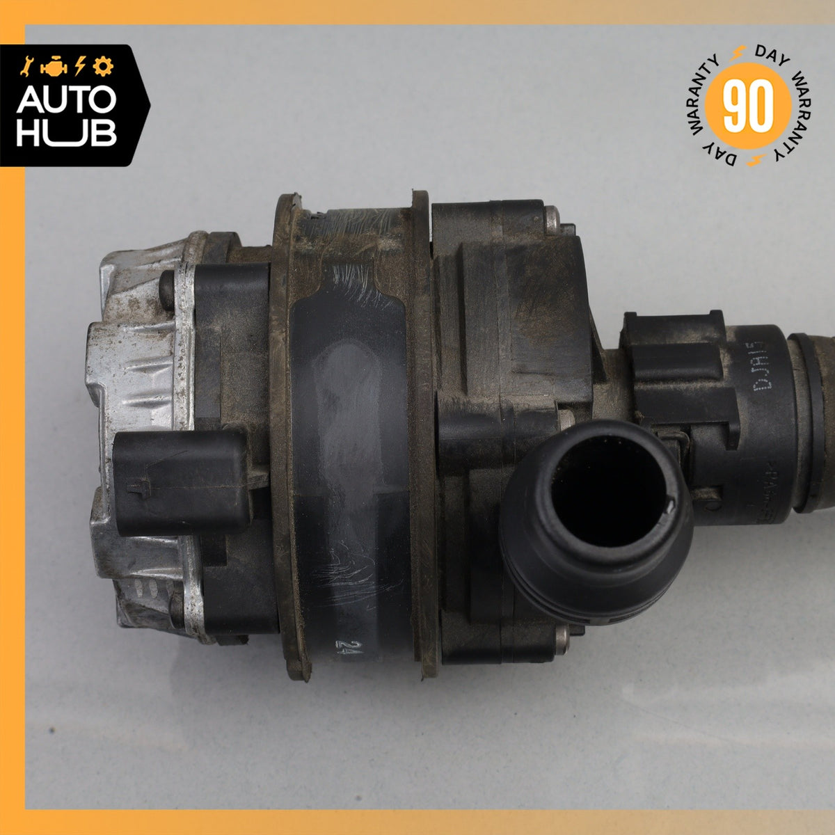 Mercedes W242 B250e E400 E43 Auxiliary AUX Circulation Water Pump w/ Pipe OEM - photo 4