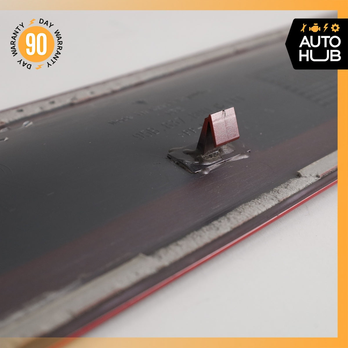 15-18 Porsche Macan 95B GTS Front Right Door Lower Body Molding Red OEM - photo 16