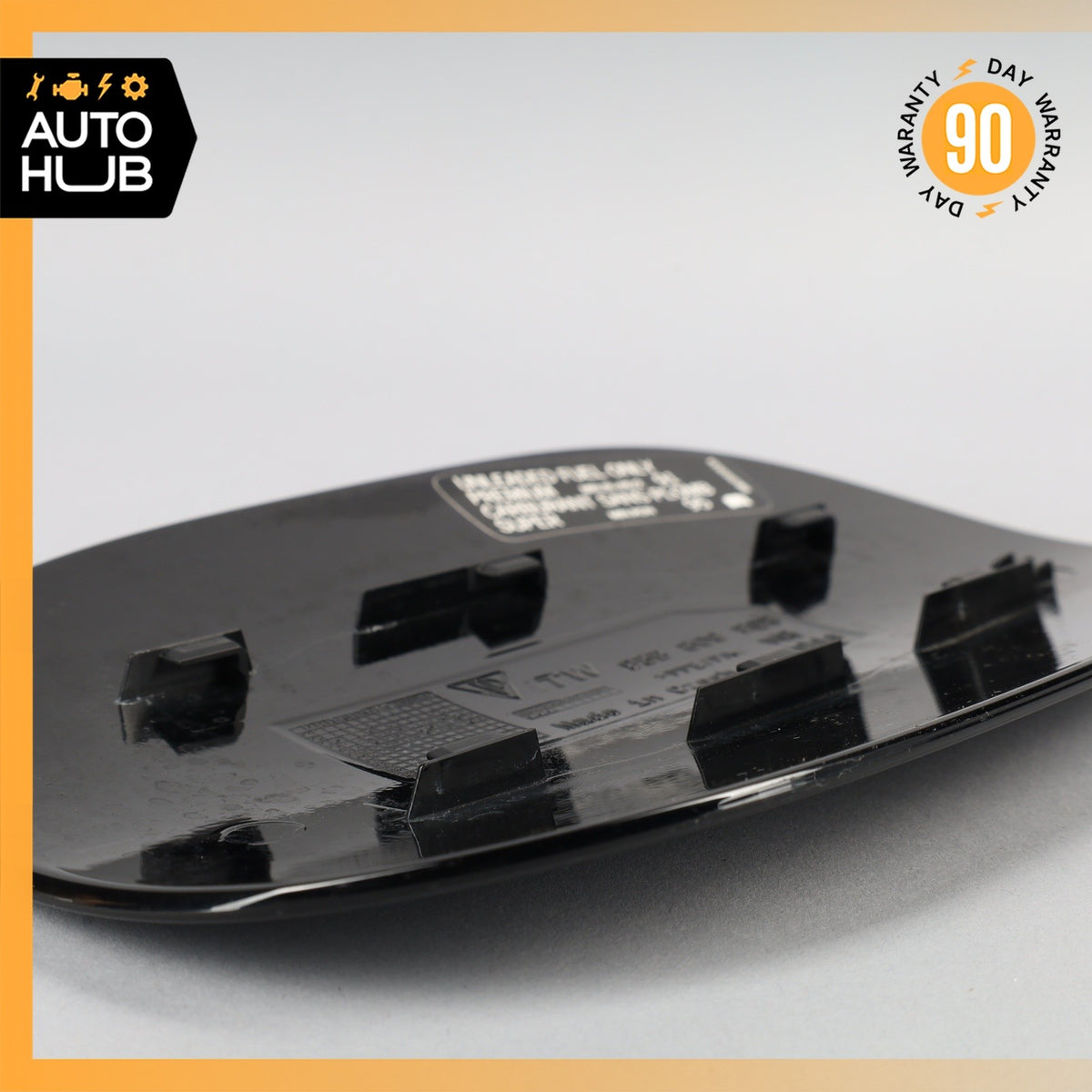 15-24 Porsche Macan 95B Fuel Door Lid Gas Tank Cover Black 95B809909 OEM 89k - photo 5