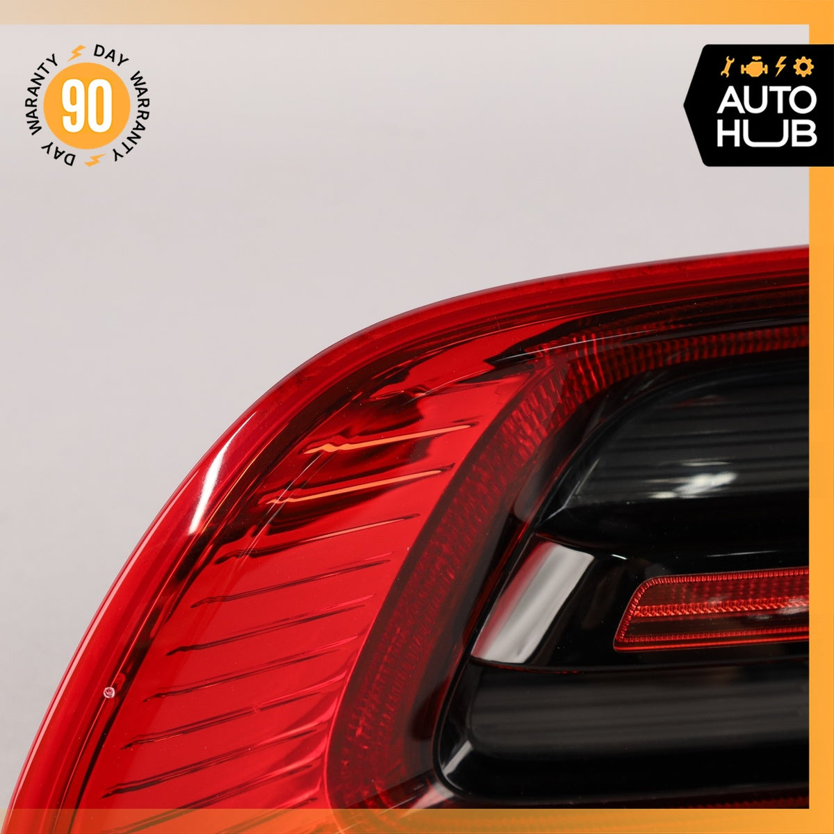 15-18 Porsche Macan 95B Rear Right Passenger Side Inner Tail Light Lamp OEM 74k - photo 5