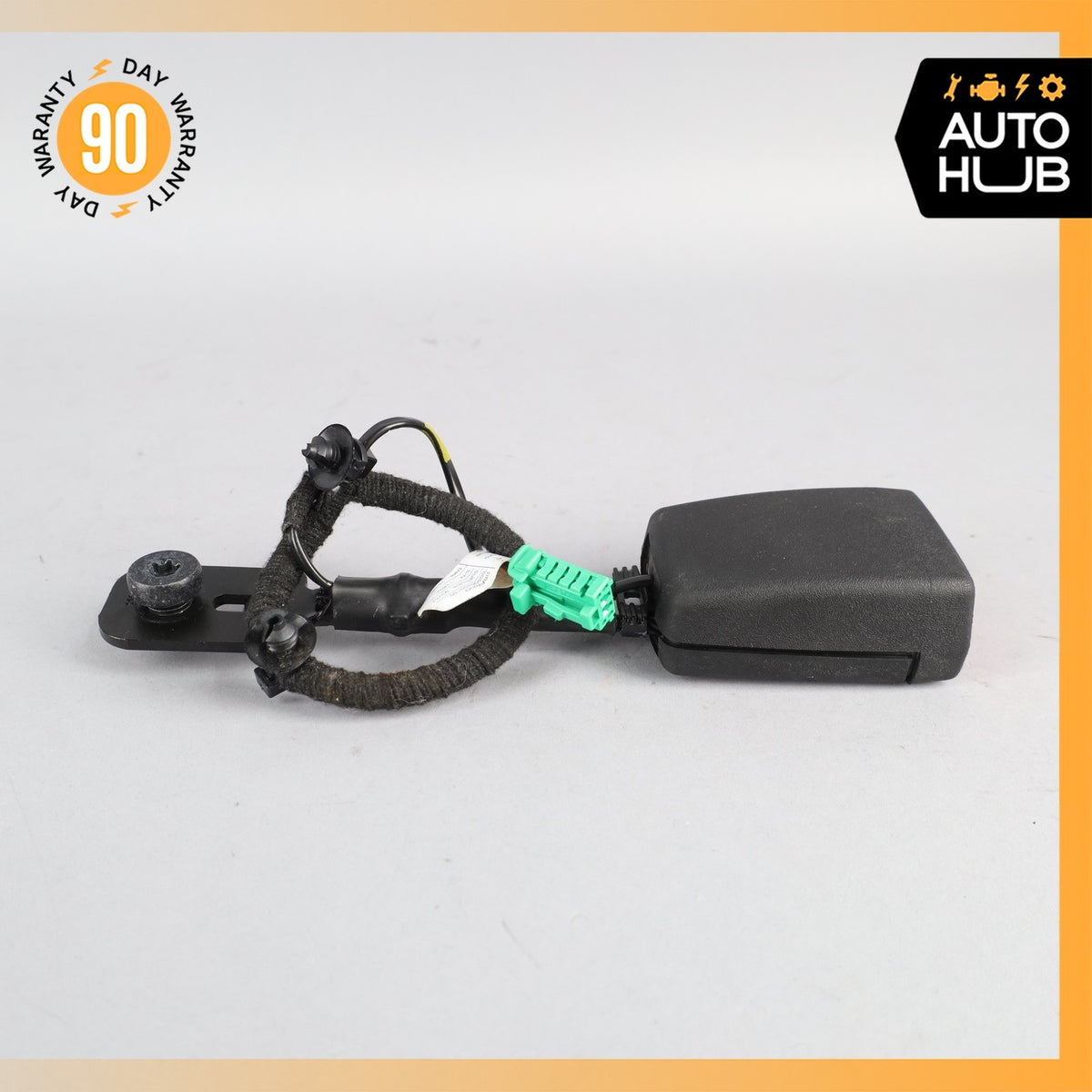 17-26 Alfa Romeo 949 Stelvio Giulia Front Side Seat Belt Seatbelt Buckle OEM - photo 5