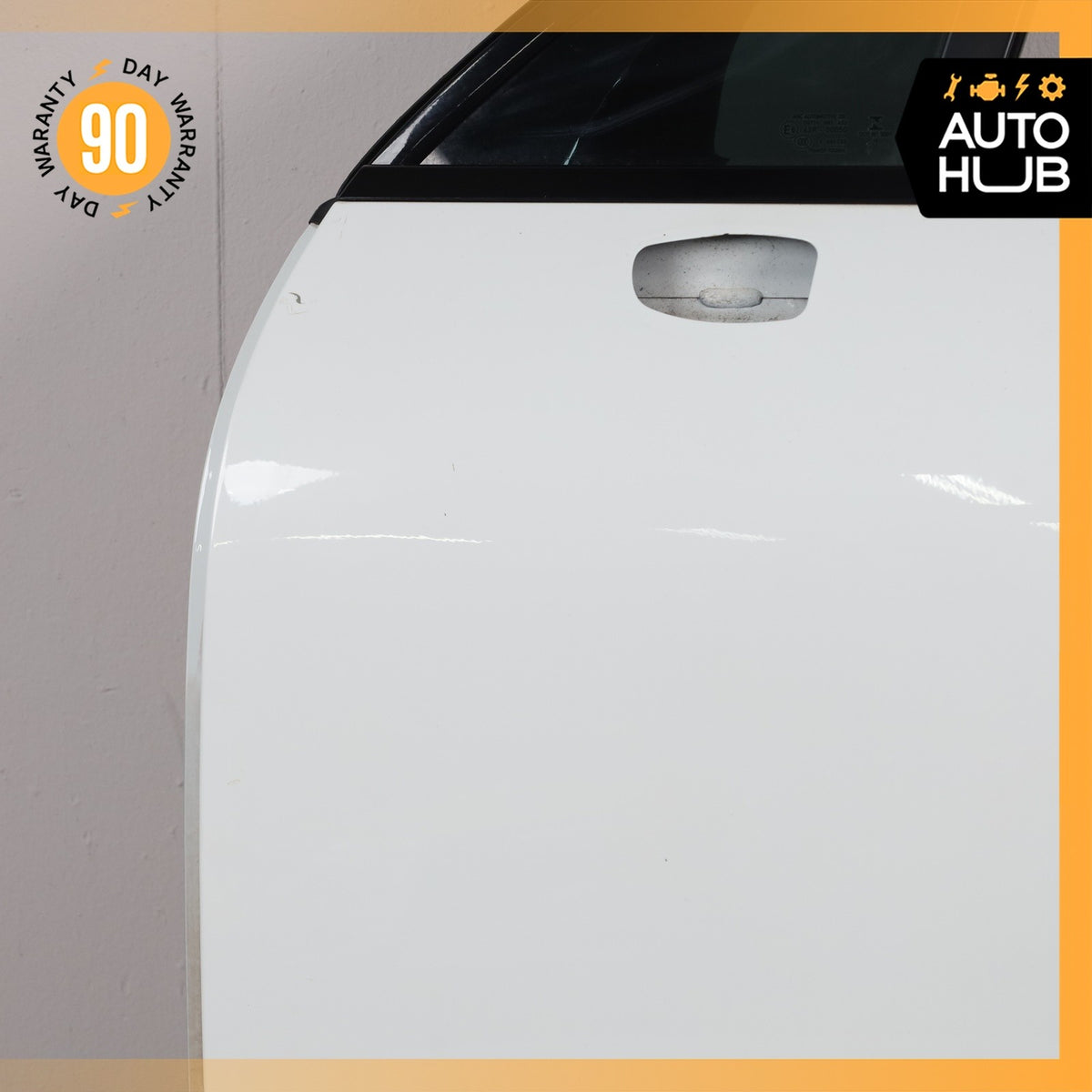 15-26 Porsche Macan 95B GTS Front Left Driver Door Shell White 95B831021 OEM - photo 9